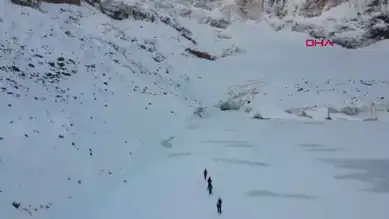 Cilo Dağları'ndaki Büyülü Buz Dönüşümü