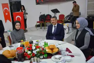 Doğu Anadolu'da Öğretmenler Günü Kutlaması