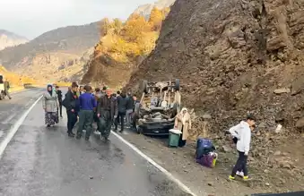Yağışlı Havada Minibüs Kazası: 11 Yaralı