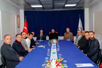 Vali Çelik, Yüksekova Esnafını Ziyaret Etti