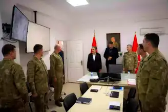 Valiler, 23. Piyade Tümenini Ziyaret Etti