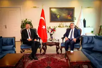 Hakkari ve Van Valileri İş Birliği Görüşmesi Yaptı
