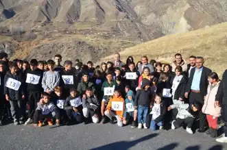 Yüksekova'da Atletizm Antrenmanı: Yeni Asfalt Yol, Şampiyonlar Yetiştiriyor