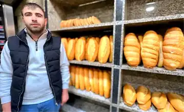 Yüksekova'da İhtiyaç Sahiplerine Ücretsiz Ekmek
