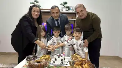 Doğu Anadolu'da Dördüzlere Doğum Günü Kutlaması