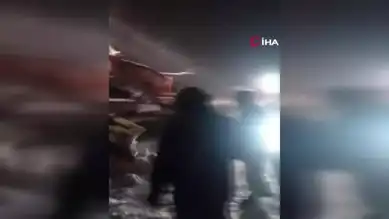 Doğu Anadolu'da Yoğun Kar Yağışı: Araçlar Mahsur Kaldı