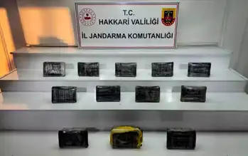 Yüksekova'da Minibüste 15 Kilo Uyuşturucu