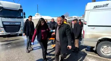Yüksekova'da Trafik Kazası: 2 Yaralı
