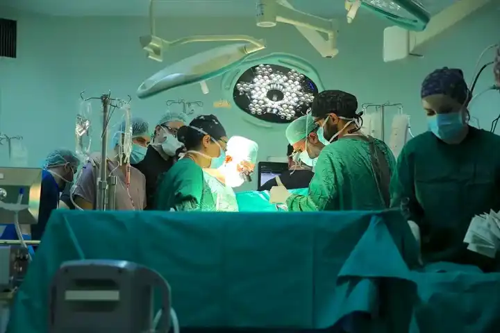 Hakkari'de İlk Kalp Ameliyatları Gerçekleştirildi