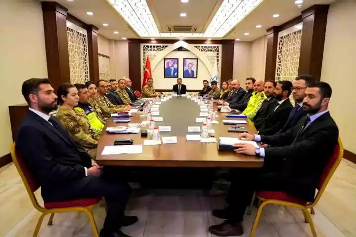 Hakkari'de 291 Aranan Şahıs Yakalandı