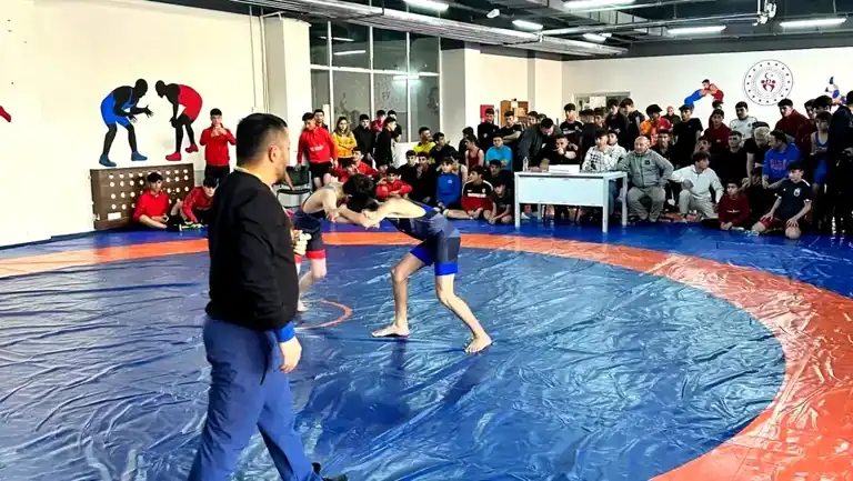 Hakkari'de 3800 Genç Spor Kurslarında Eğitim Alıyor