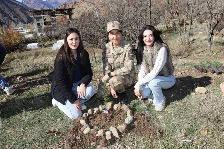 Doğu Anadolu'da Öğretmenler Günü Kutlaması