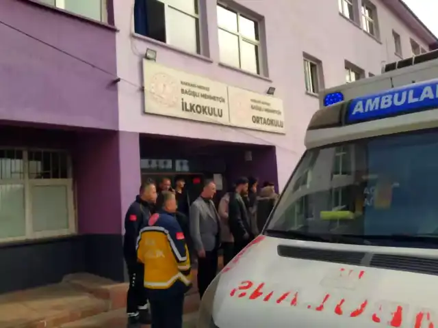 Hakkari Okulunda Gıda Zehirlenmesi Şüphesi: 34 Öğrenci Hastanede