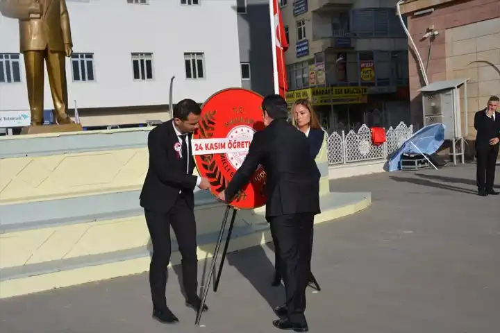Doğu Anadolu'da Öğretmenler Günü Kutlamaları