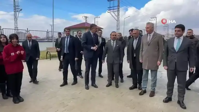 Yıkılan Okul Yeniden Hizmete Açıldı