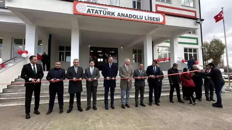 Doğu Anadolu'da Yıkılan Okul Yeniden Hizmete Açıldı
