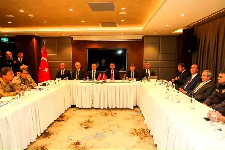 Yüksekova'nın Sorunları İçin Toplantı